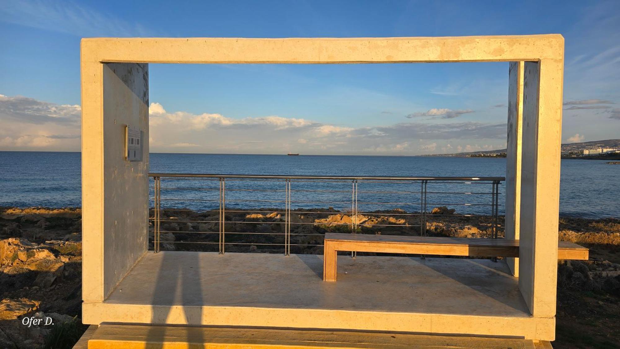Dahan Sirena Lighthouse Luxury Apartment Paphos Exterior photo